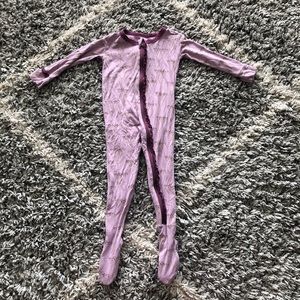 Kickee Ruffle Footsie